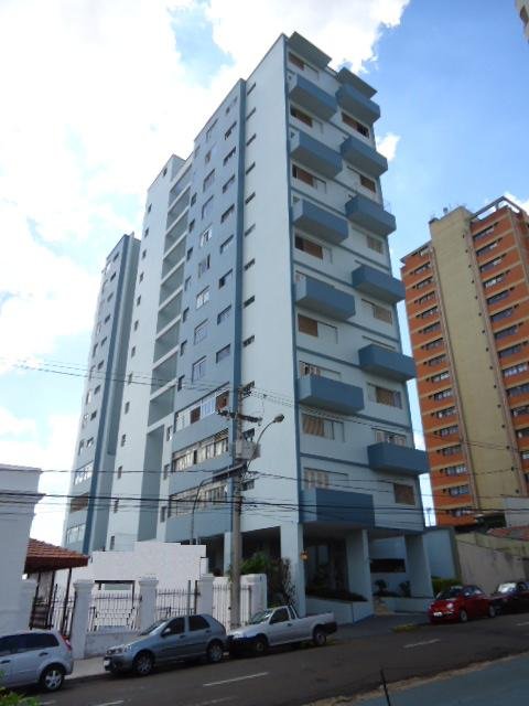 Apartamento / Padrão em São Carlos 