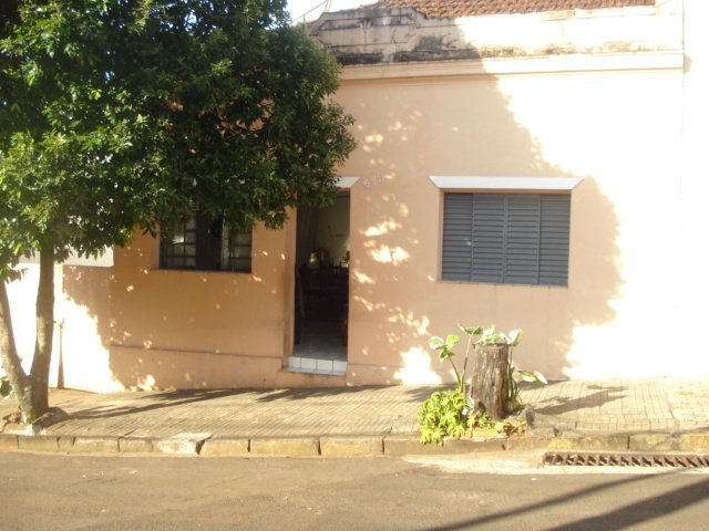 Casa / Padrão em São Carlos 