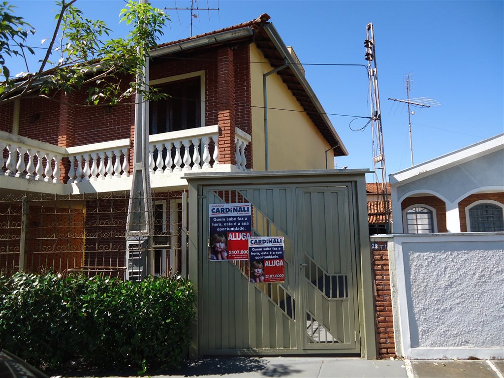 Casa / Padrão em São Carlos Alugar por R$834,00