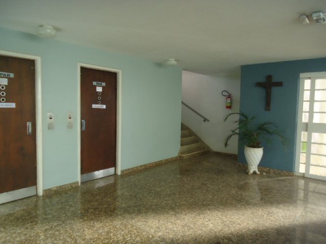 Apartamento / Padrão em São Carlos 