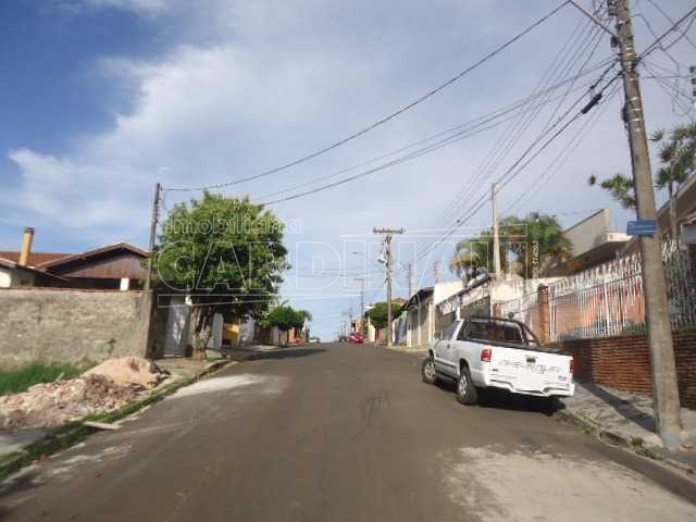 Terreno / Padrão em São Carlos 