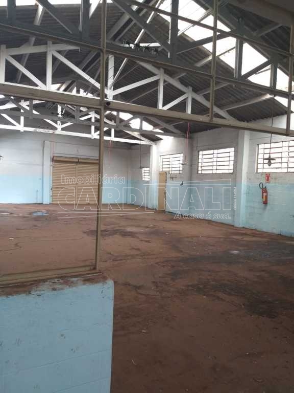 Comercial / Galpão em Araraquara Alugar por R$3.000,00