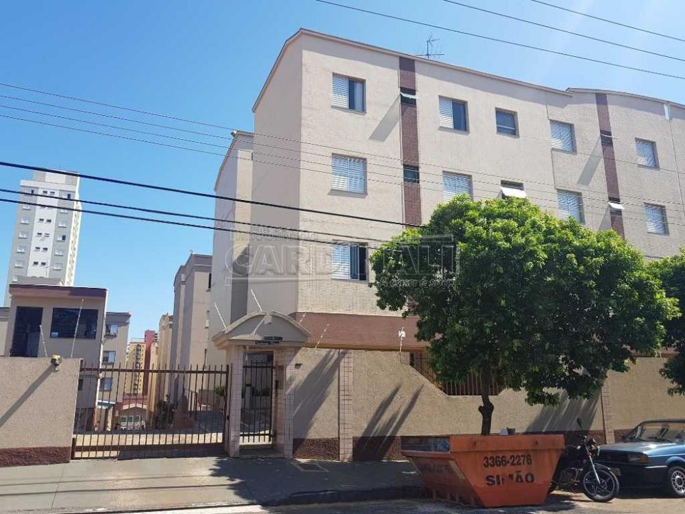 Apartamento / Padrão em São Carlos Alugar por R$889,00