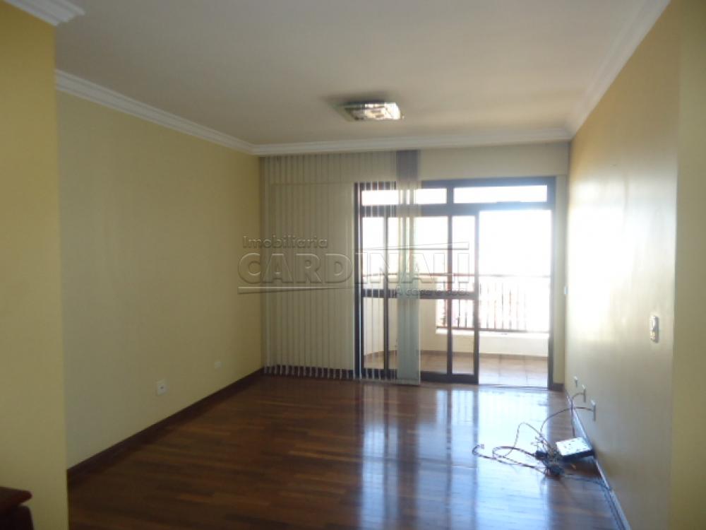 Apartamento / Padrão em São Carlos 