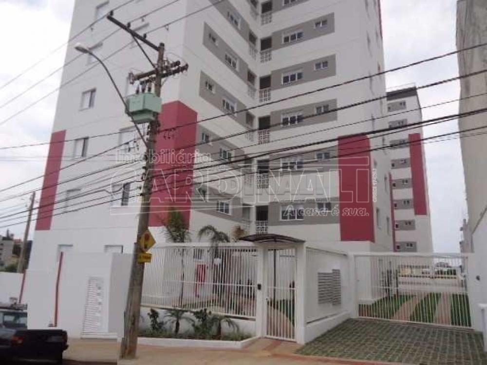 Apartamento / Padrão em São Carlos Alugar por R$1.500,00