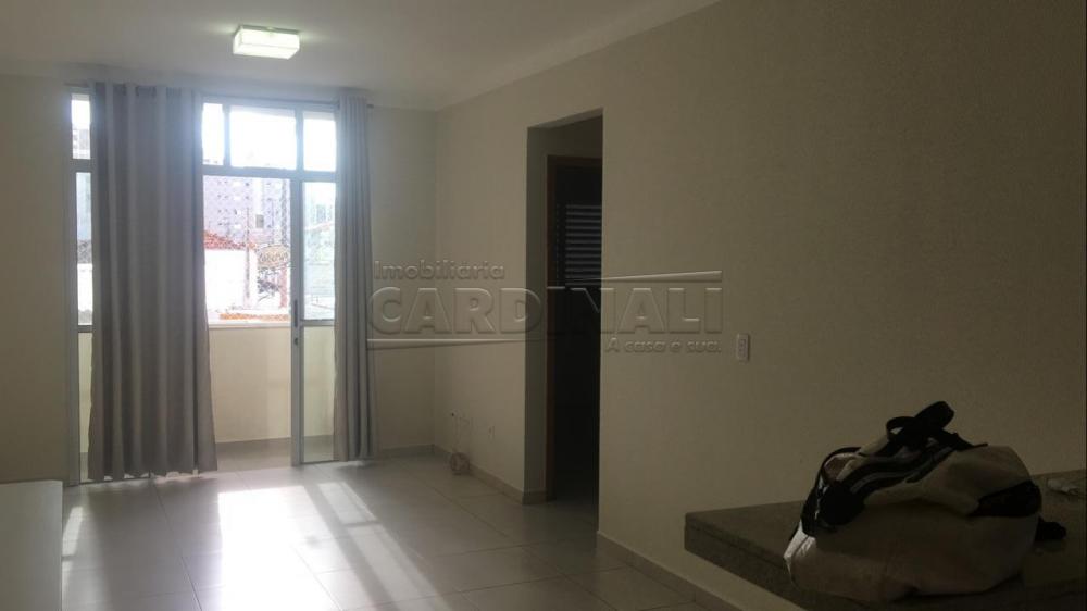 Apartamento / Padrão em São Carlos 