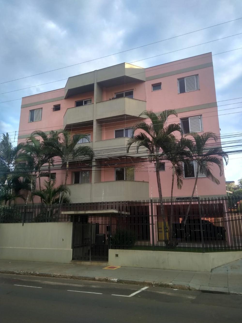 Apartamento / Padrão em São Carlos 