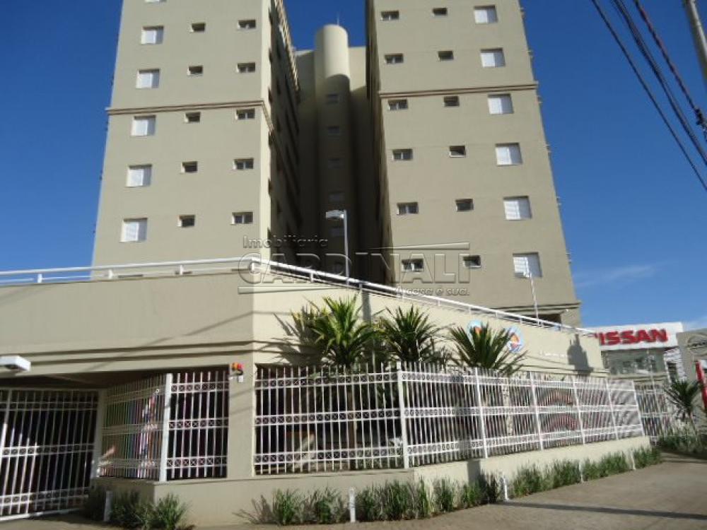 Apartamento / Padrão em São Carlos Alugar por R$2.030,00