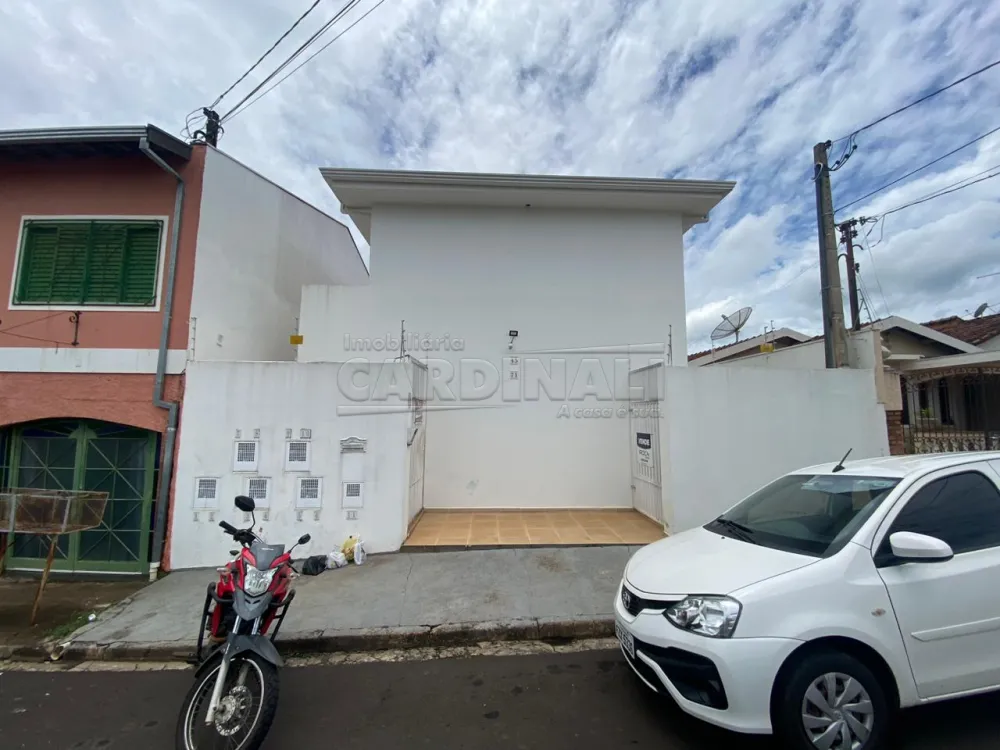 Apartamento / Padrão em São Carlos Alugar por R$875,00