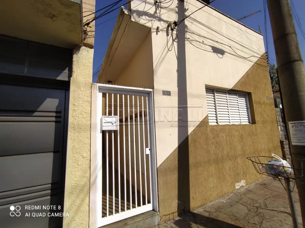 Apartamento / Kitchnet em Araraquara Alugar por R$500,00