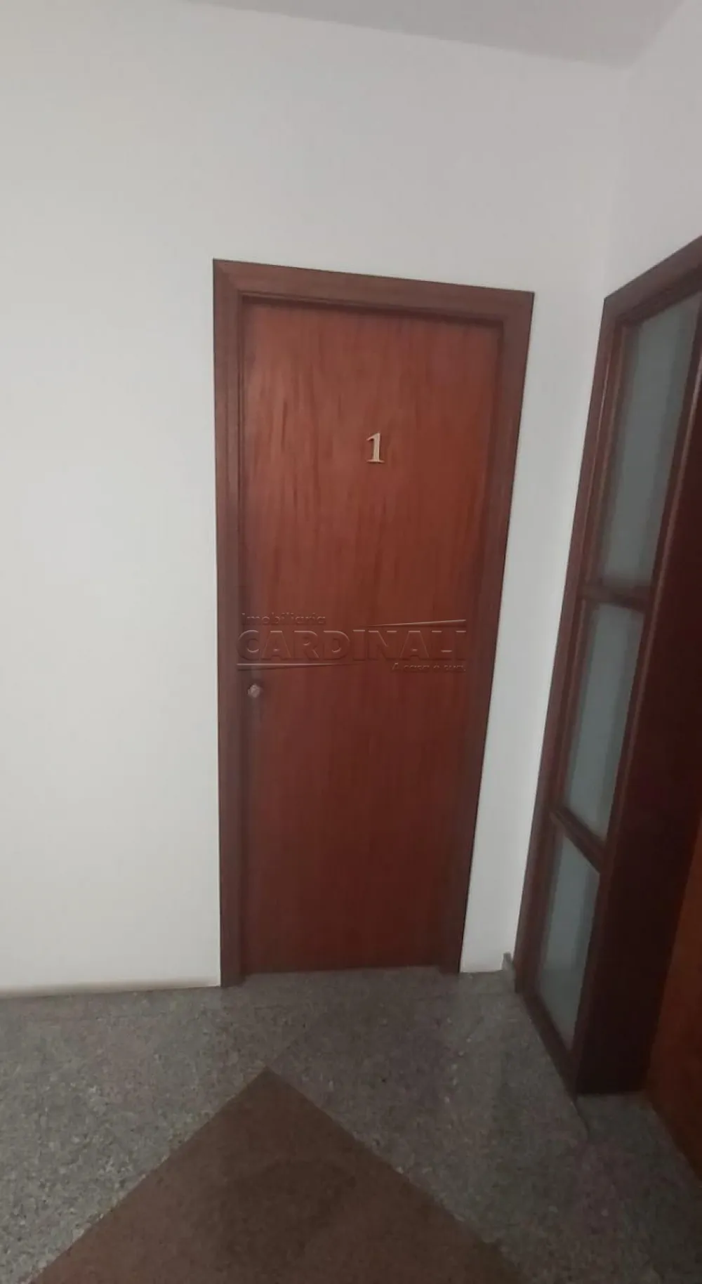 Comercial / Sala / Salão com Condomínio em Campinas Alugar por R$762,00