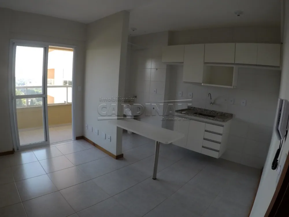 Apartamento / Padrão em São Carlos 