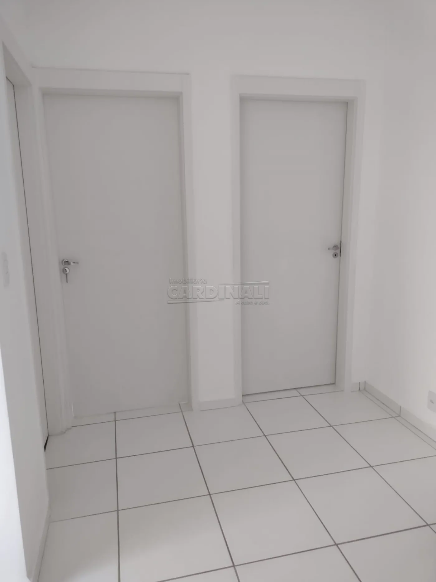 Vila das Orquídeas, Apartamento - Padrão - Jardim Jockei Club A - São Carlos  R$ 1.056,00. Cód.: 202006