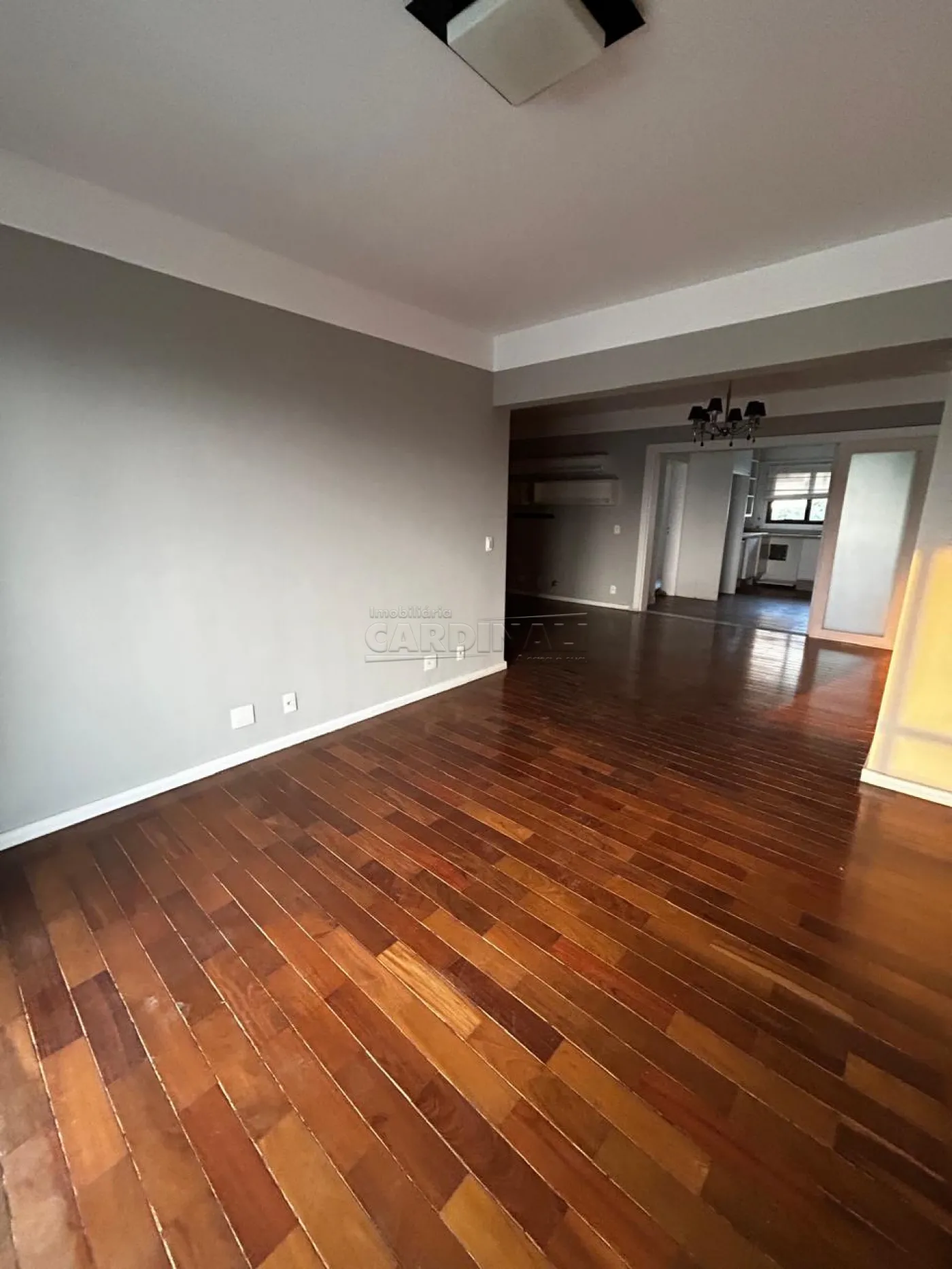 Apartamento / Padrão em São Carlos 