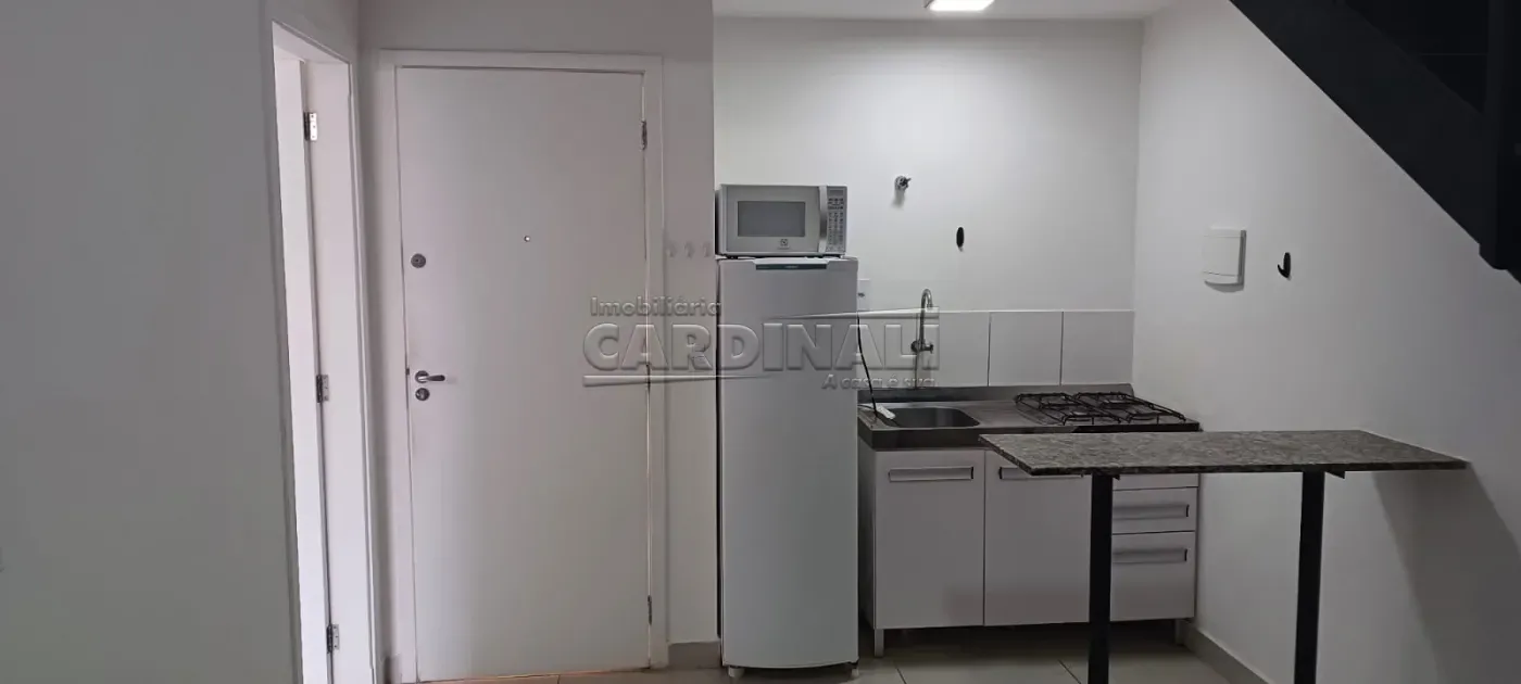 Apartamento / Kitchnet em Campinas Alugar por R$1.745,00