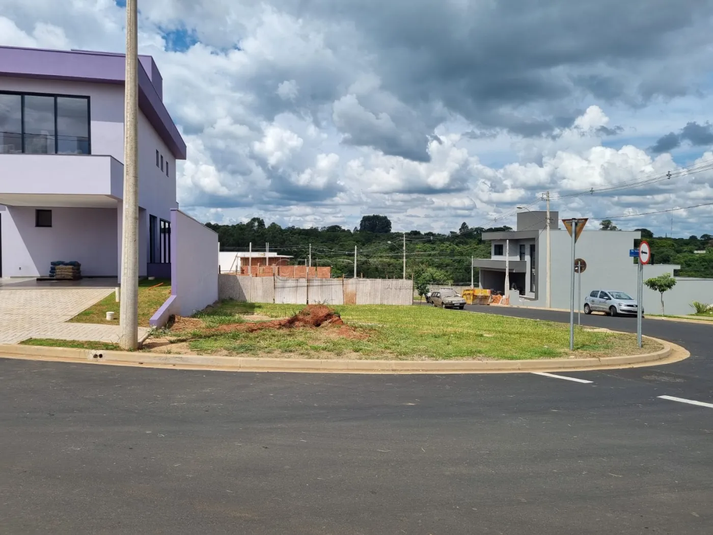 Terreno / Condomínio em São Carlos 