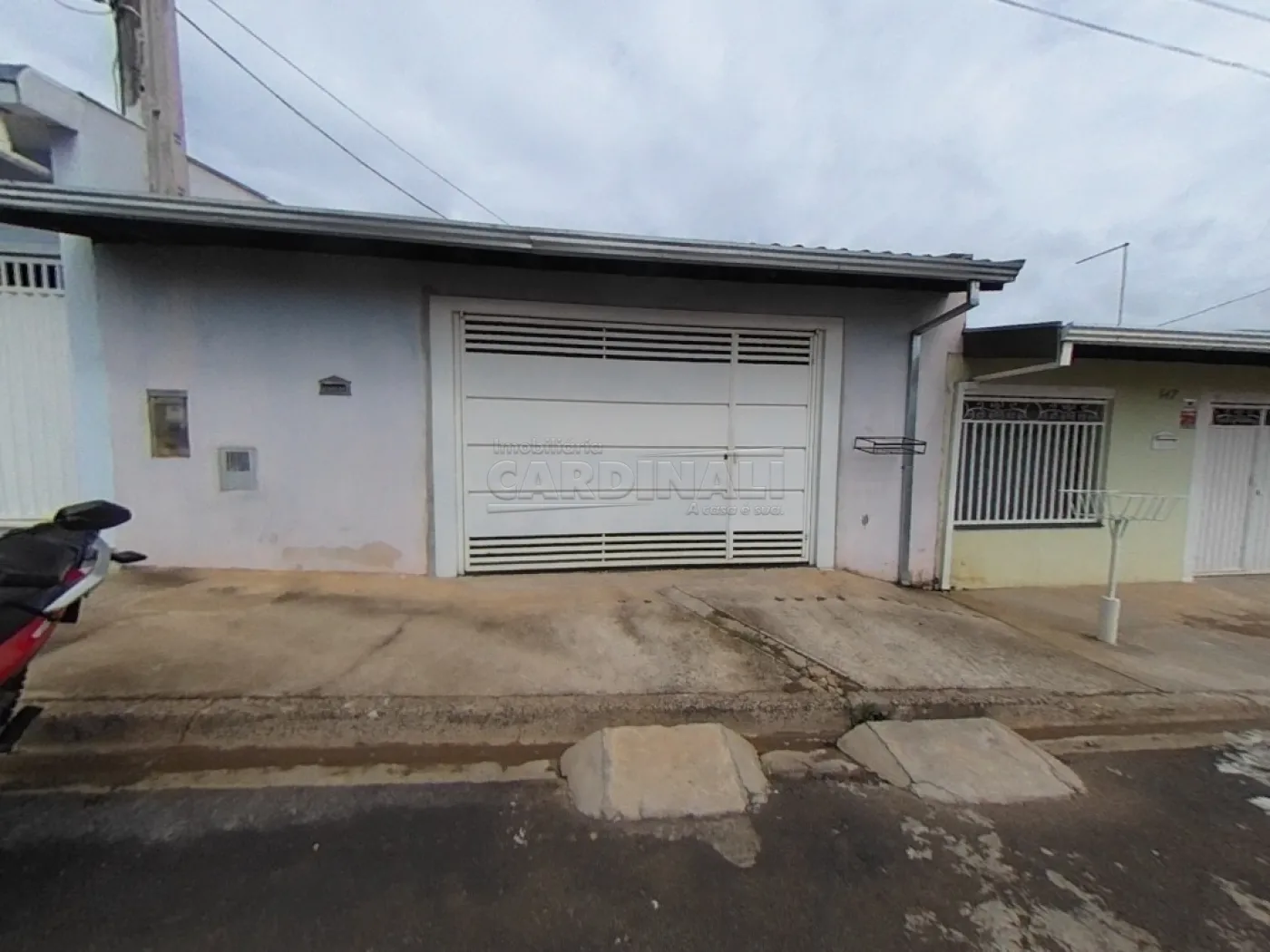 Casa / Padrão em São Carlos Alugar por R$1.445,00