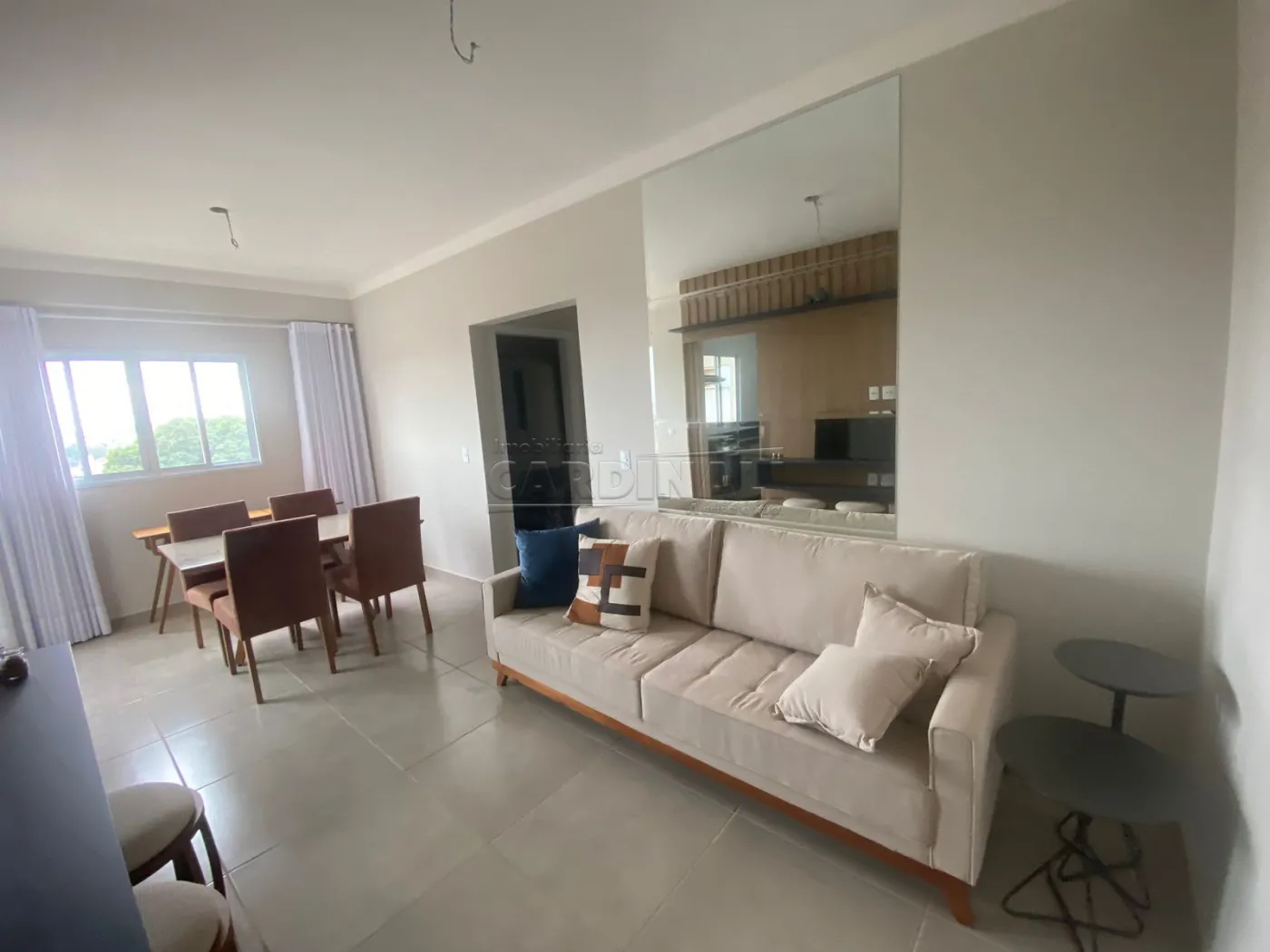 Apartamento / Padrão em São Carlos 