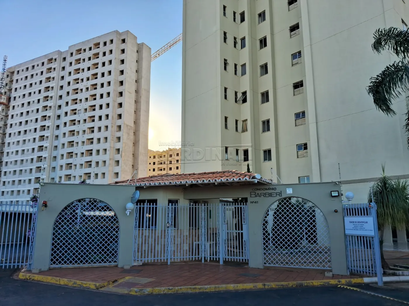 Apartamento / Padrão em Araraquara 