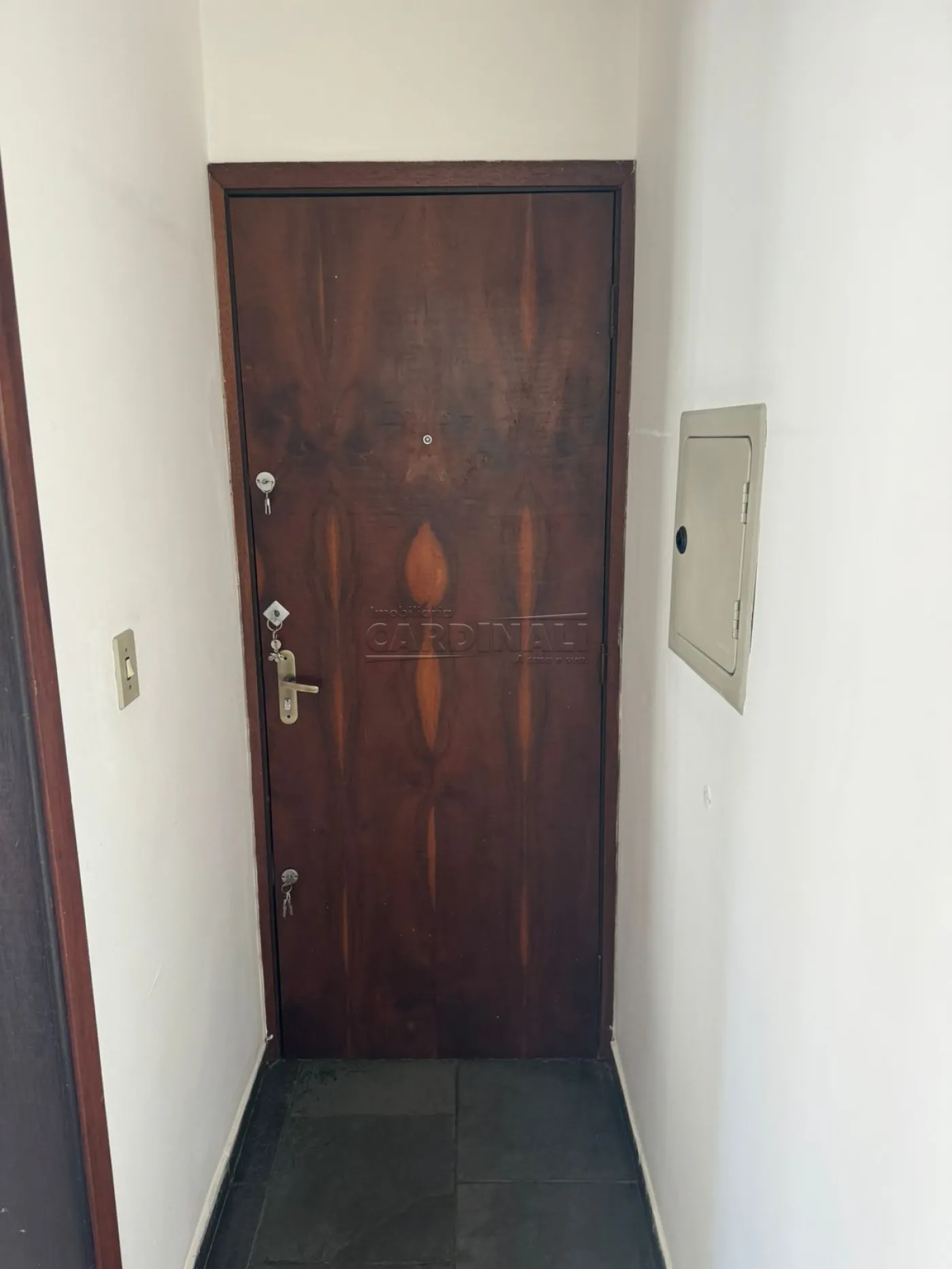 Apartamento / Padrão em São Carlos , Comprar por R$230.000,00
