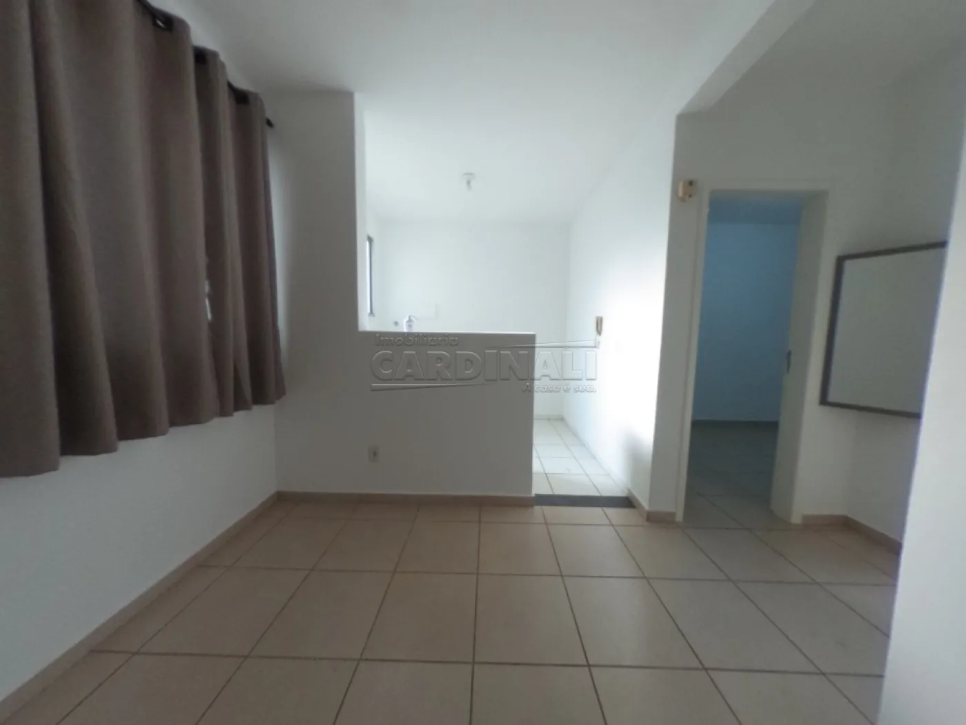 Apartamento / Padrão em Araraquara Alugar por R$550,00