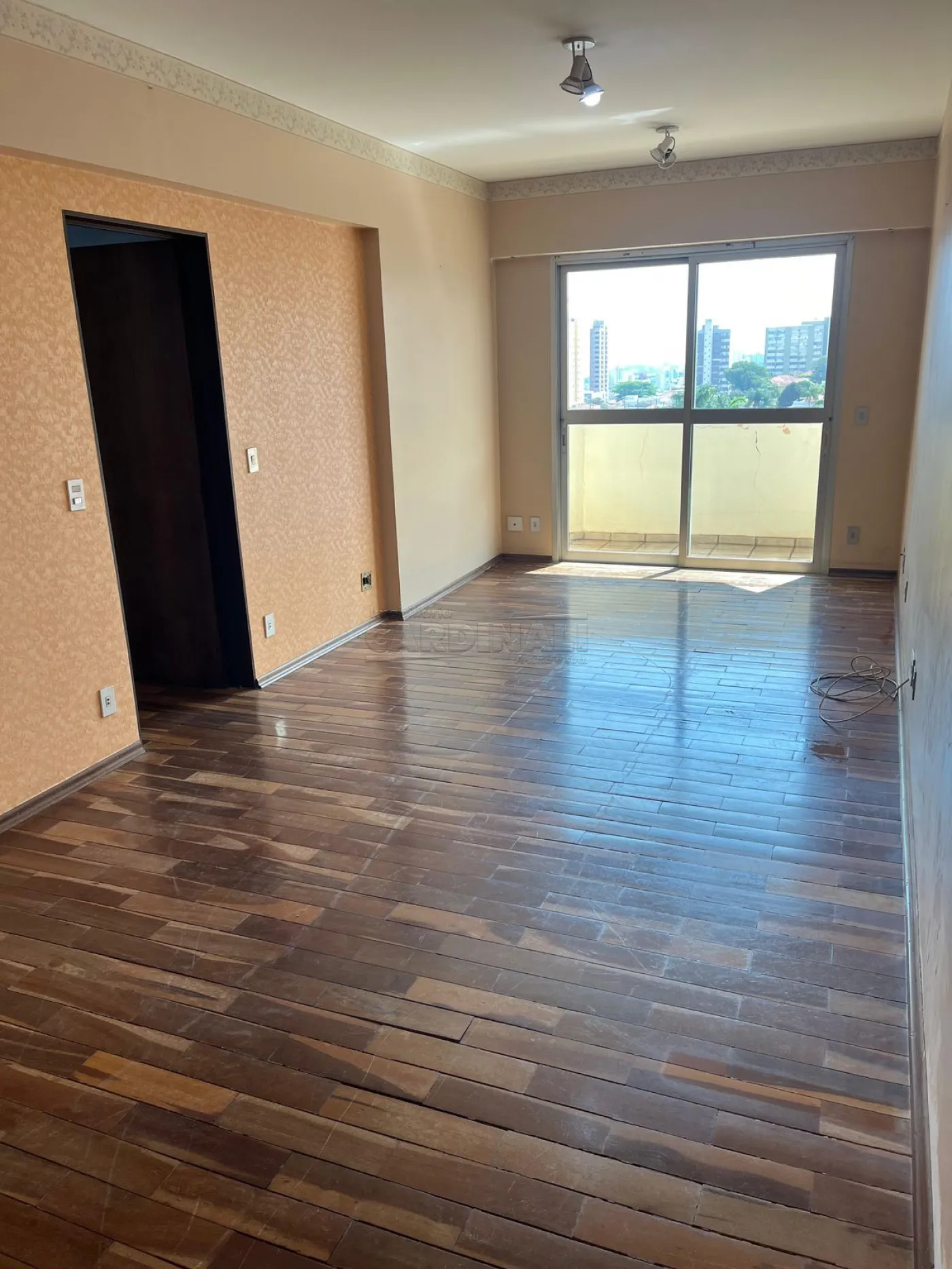 Apartamento / Padrão em São Carlos 