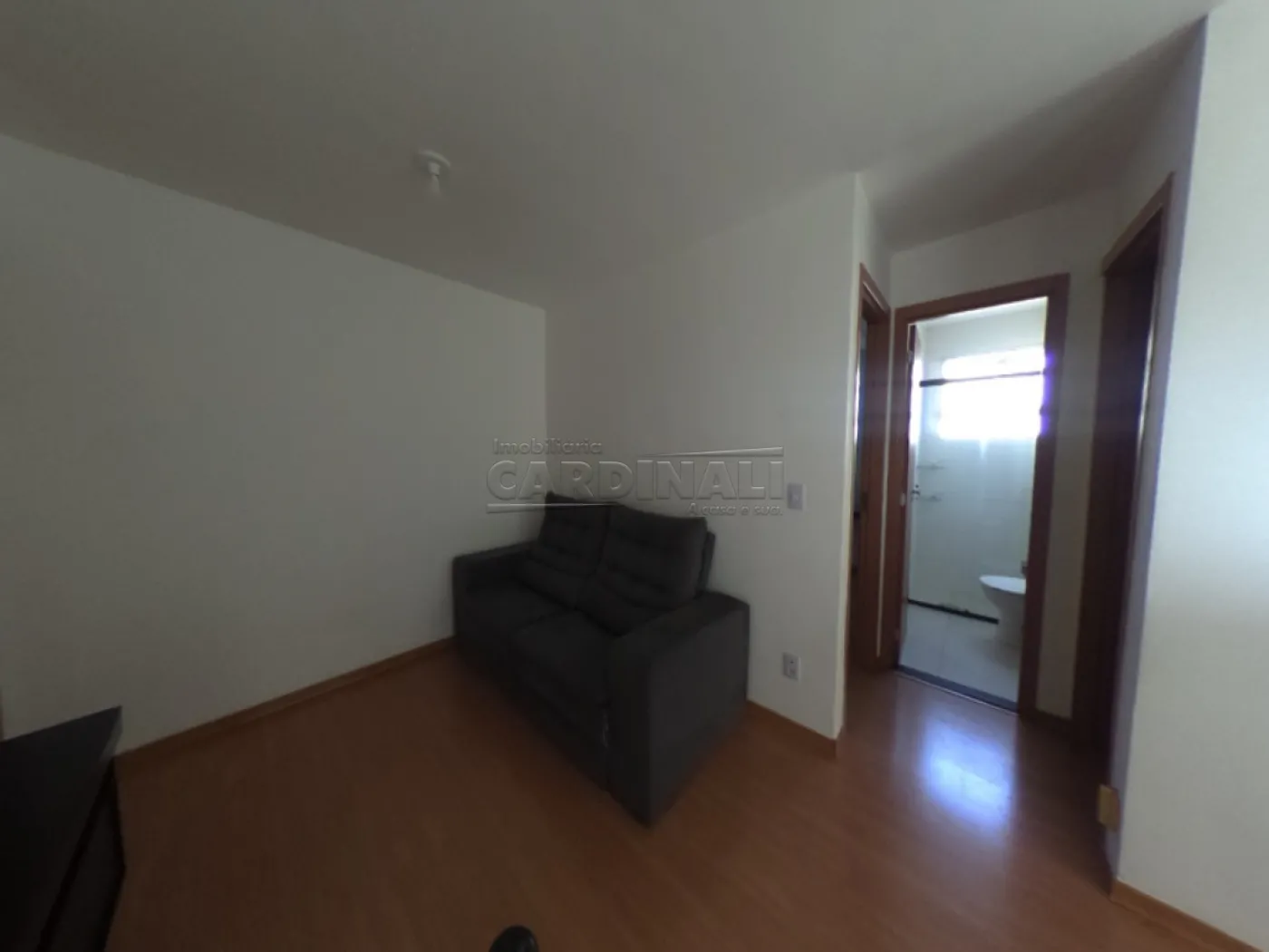 Apartamento / Padrão em Araraquara Alugar por R$1.000,00