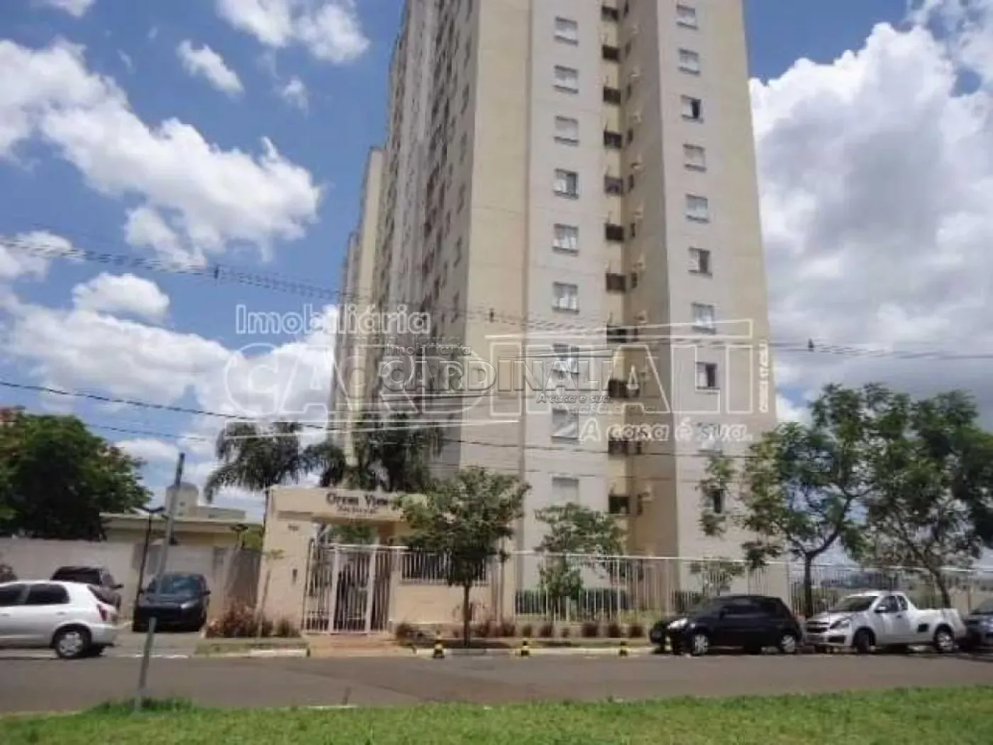 Apartamento / Padrão em São Carlos Alugar por R$2.223,00