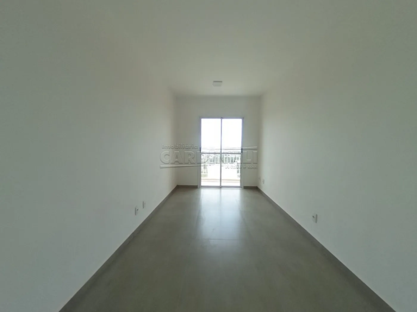 Apartamento / Padrão em São Carlos 