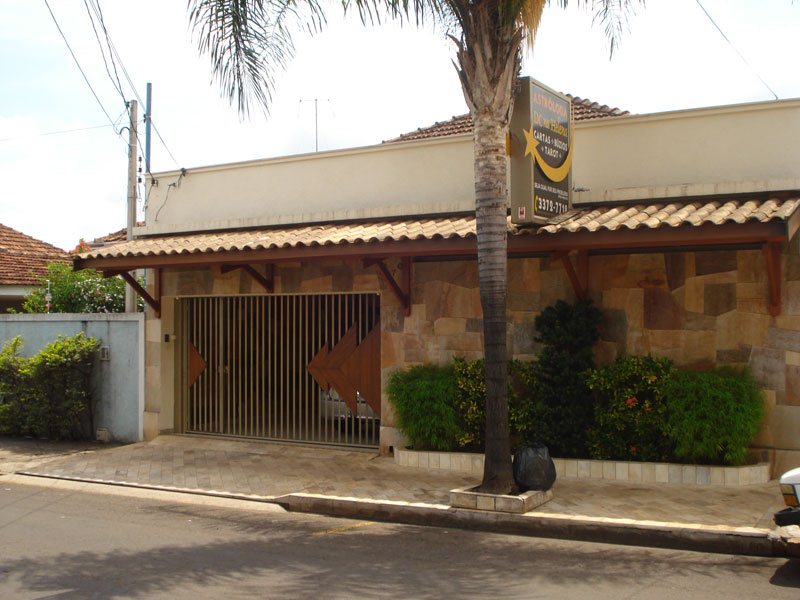 Alugar Casa / Padrão em São Carlos. apenas R$ 4.445,00