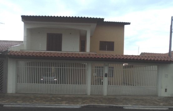 Alugar Casa / Padrão em São Carlos. apenas R$ 1.275.000,00
