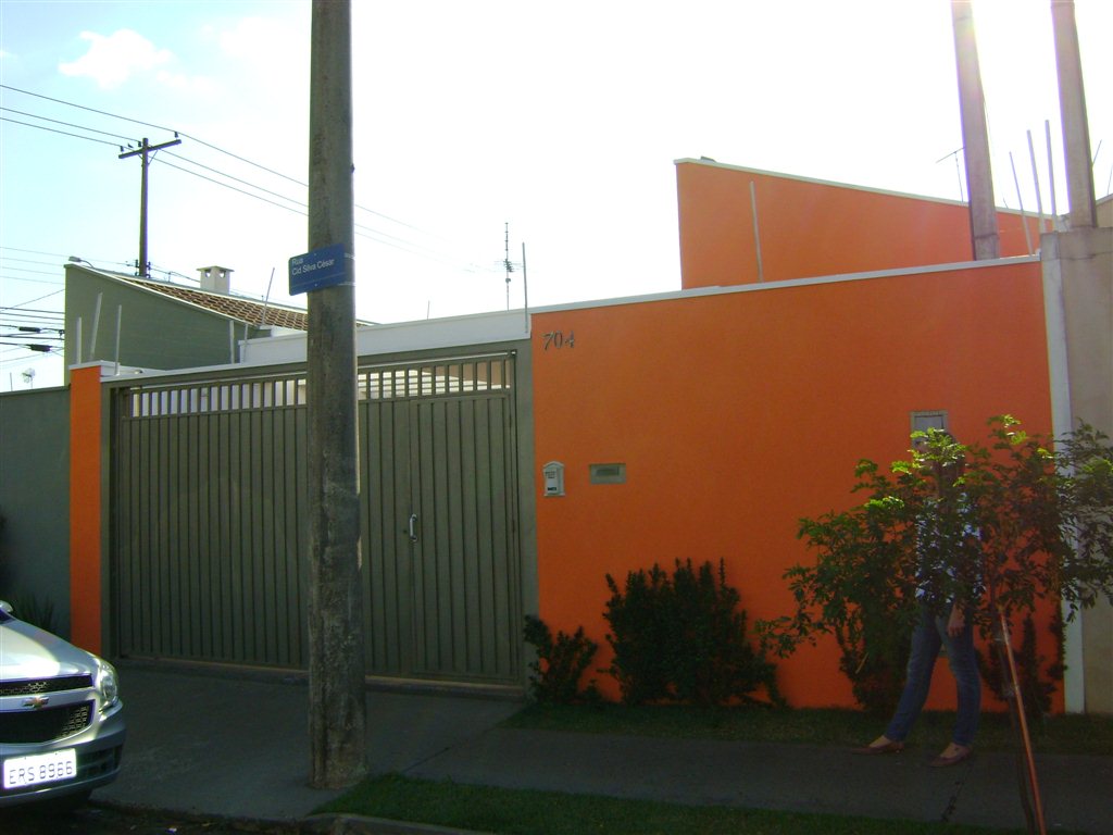 Alugar Casa / Padrão em São Carlos. apenas R$ 1.400,00