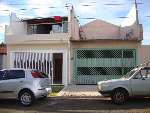 Alugar Casa / Padrão em São Carlos. apenas R$ 533.000,00