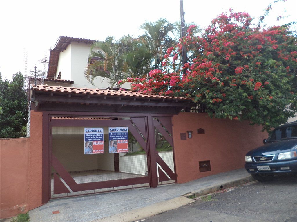 Alugar Casa / Padrão em São Carlos. apenas R$ 2.100,00