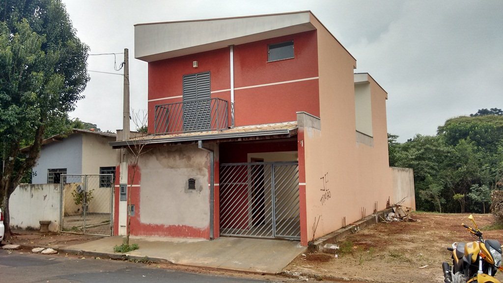 Alugar Casa / Padrão em São Carlos. apenas R$ 285.000,00