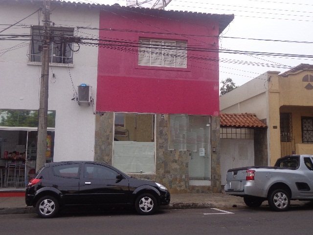 Alugar Casa / Padrão em São Carlos. apenas R$ 4.000,00