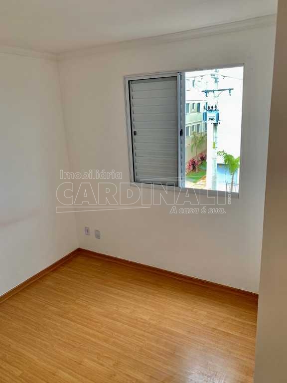 Alugar Apartamento / Padrão em Araraquara. apenas R$ 158.000,00
