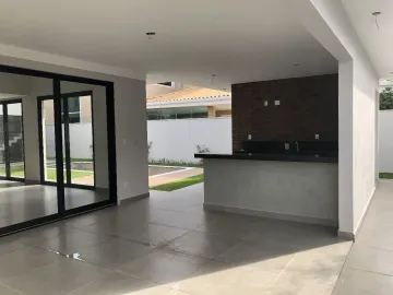 Alugar Casa / Condomínio em São Carlos. apenas R$ 2.650.000,00