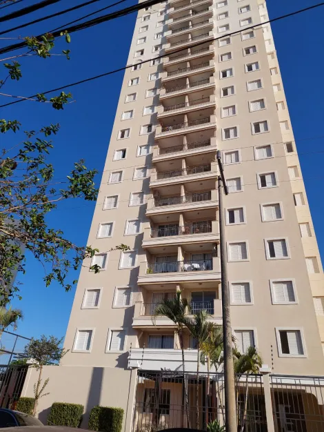 Alugar Apartamento / Padrão em São Carlos. apenas R$ 1.900,00