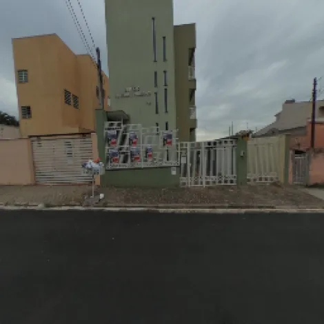 Alugar Apartamento / Padrão em São Carlos. apenas R$ 890,00