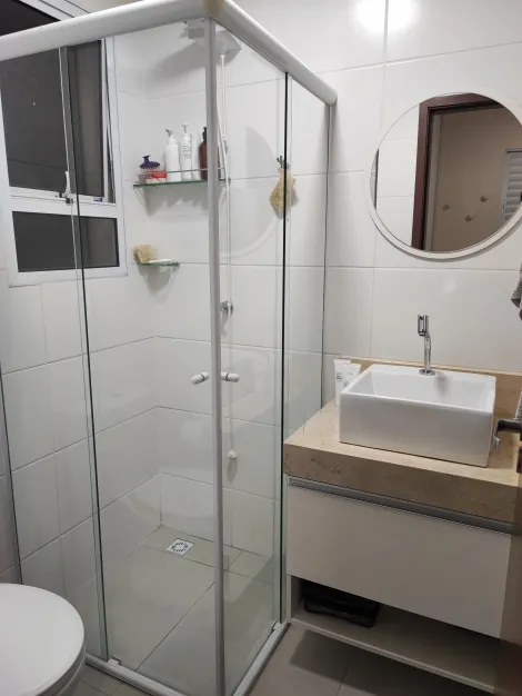 Alugar Apartamento / Padrão em São Carlos. apenas R$ 360.400,00