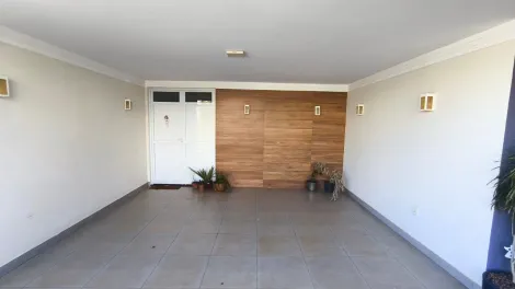 Alugar Casa / Condomínio em Araraquara. apenas R$ 660.000,00