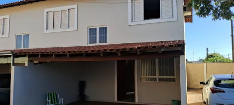 Alugar Casa / Sobrado em Araraquara. apenas R$ 210.000,00